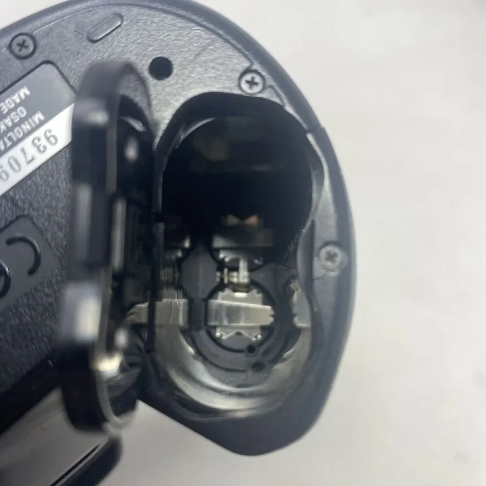 Lot Of 2 Cameras Minolta Maxxum 400si & Canon Eos Rebel 35mm For Parts Untested